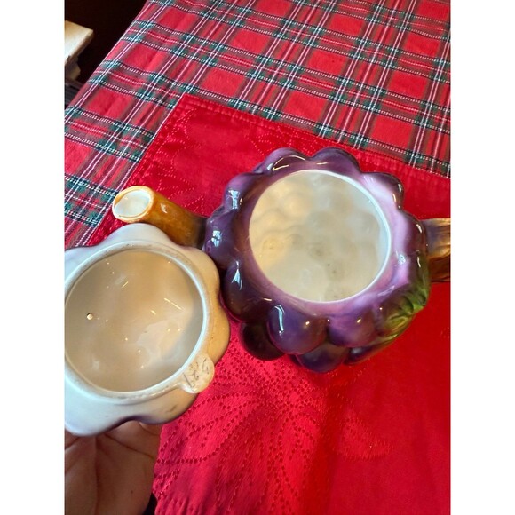 Lefton Grape Cluster teapot - Picture 7 of 8